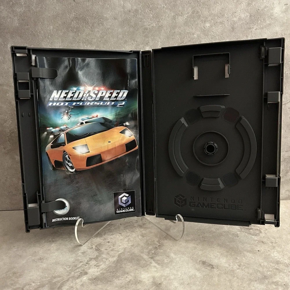 GameCube Replacement Cases Madden 08 Need For Speed Hot Pursuit 2 w/manual